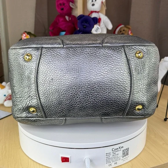 💥PRADA - Silver Metallic Vitello Daino Leather Shoulder Bag BN1346 - 136U894 - Picture 9 of 17